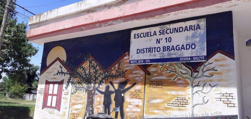 Tensión en Mechita: resisten el regreso de la directora de un establecimiento educativo