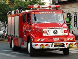 10:15hs sale una dotación de Bomberos Voluntarios