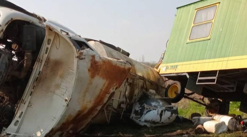 Un herido en vuelco en Ruta 7 y vías del ferrocarril