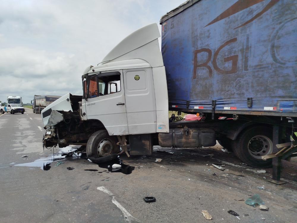 VIOLENTA COLISION VEHICULAR SOBRE RUTA 5