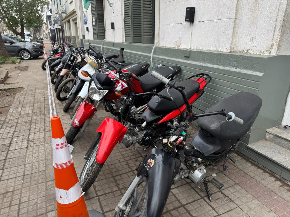 Secuestran 12 motos con escapes libres