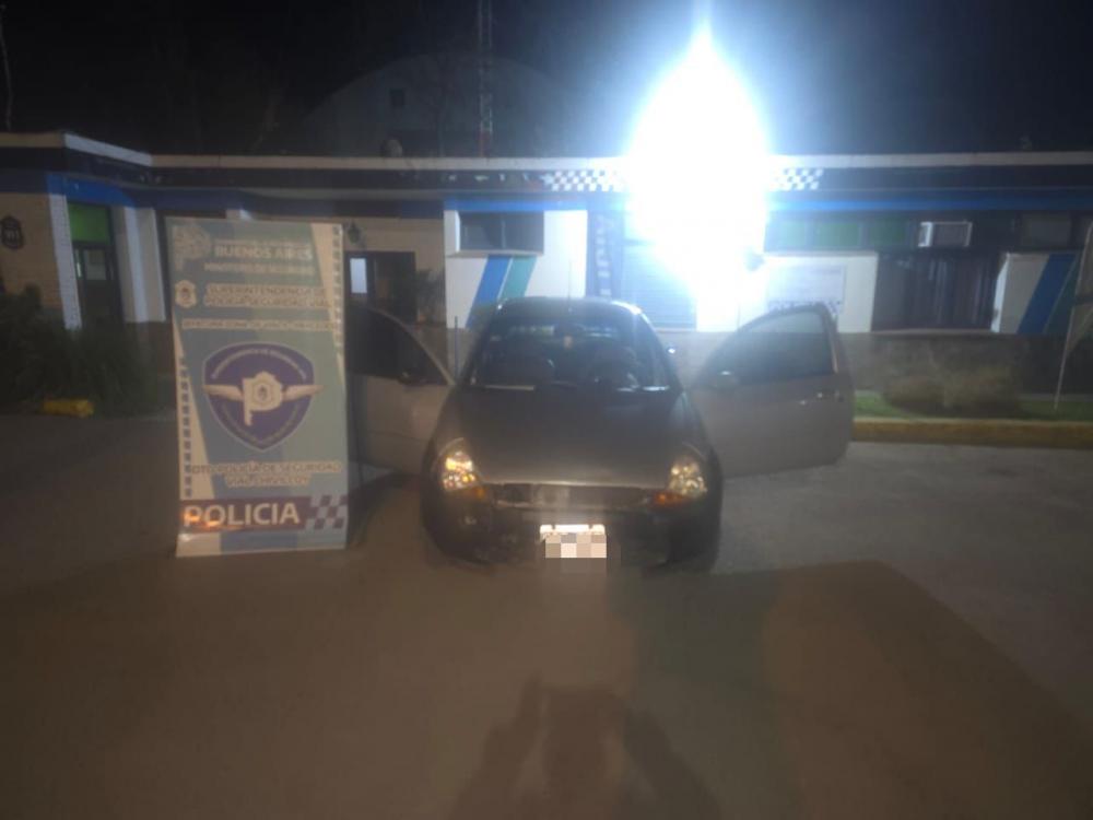 La Policía Vial, en nuestra ciudad, interceptó un vehículo que había sido robado en la localidad de La Plata