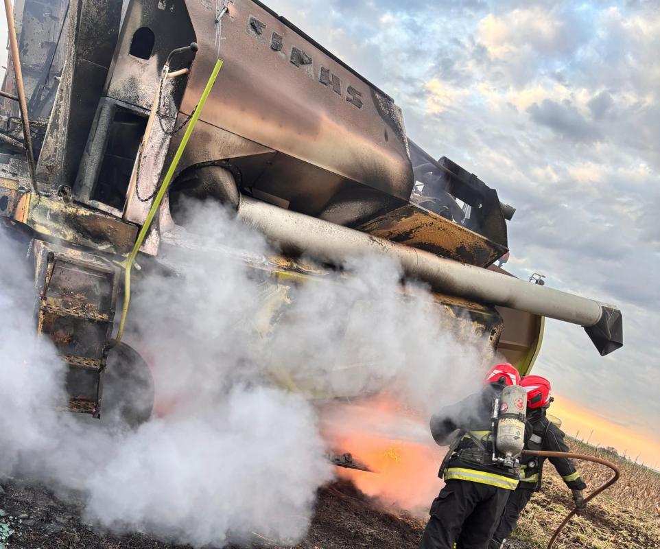 Incendio destruyó una cosechadora