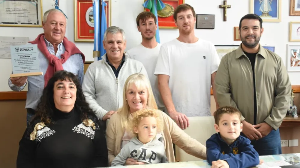 Reconocimiento a la empresa Huella Pampa por un importante premio obtenido en Navarro