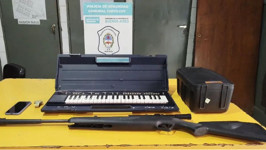 LA POLICÍA COMUNAL REALIZÓ UN ALLANAMIENTO, SECUESTRÓ ELEMENTOS Y DETUVO A UN HOMBRE