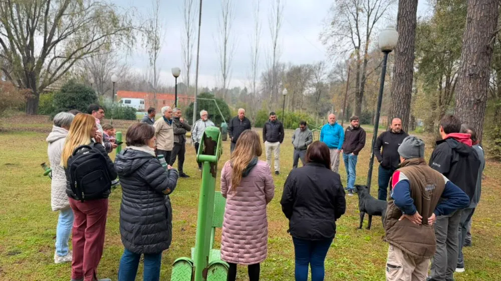 Servicios Públicos se reunió con los vecinos del barrio San Joaquín y anunció mejoras inmediatas